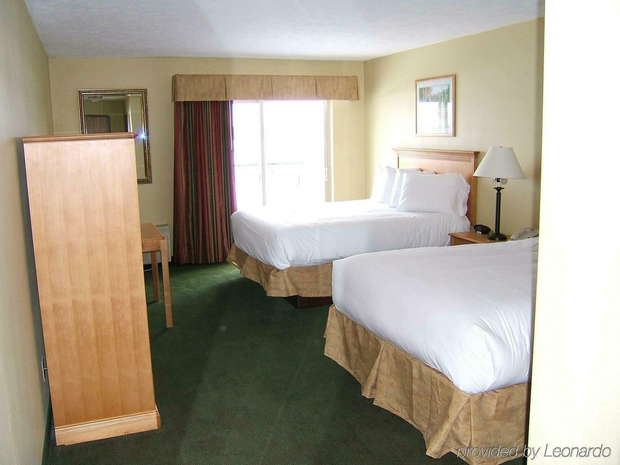 Holiday Inn Express Munising-Lakeview, An Ihg Hotel Room photo